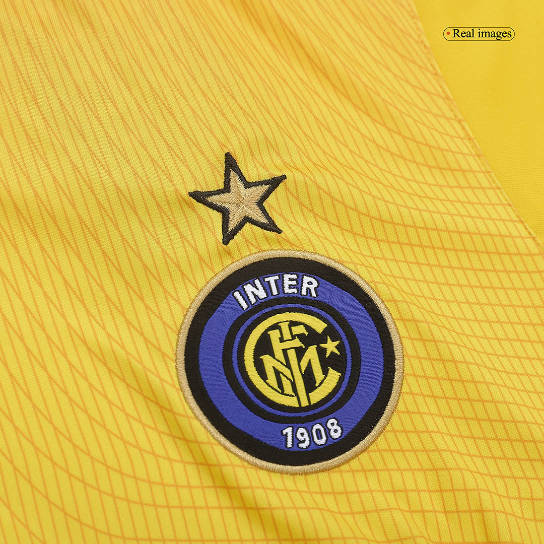 Třetí Retro Dres Inter Milan 2002/03