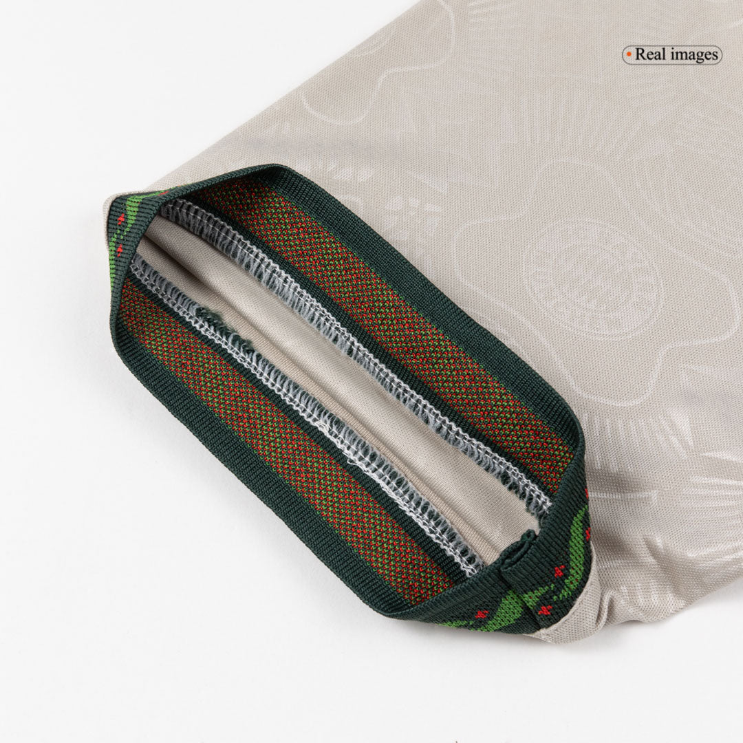 FC Bayern Mnichov Oktoberfest sada dresů 2025/26