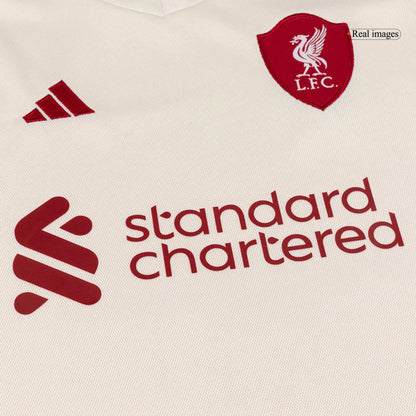 Liverpool dětská venkovní kompletní sada 2025/26
