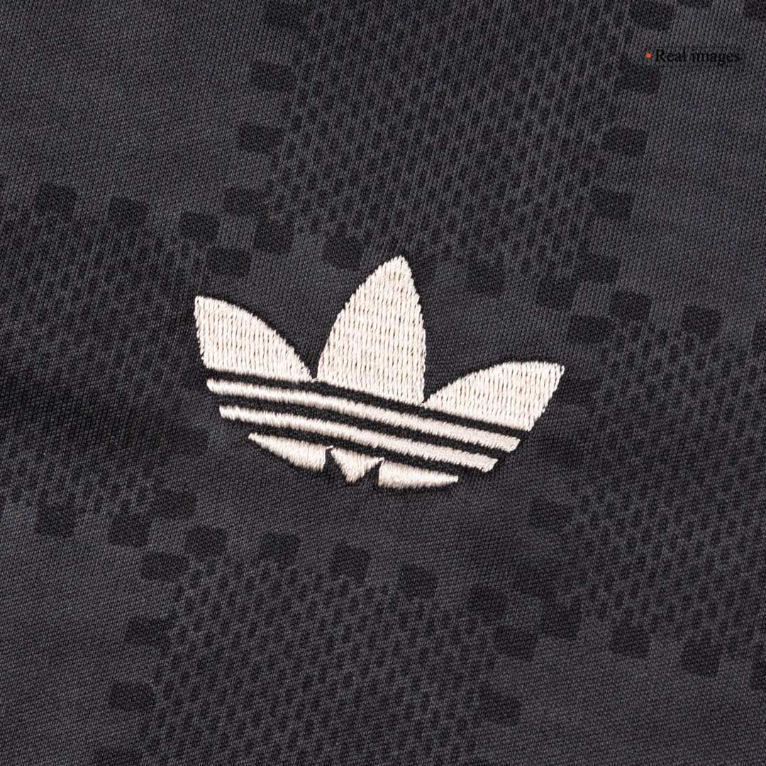 Bayern Mnichov dětská třetí sada dresu 2025/26