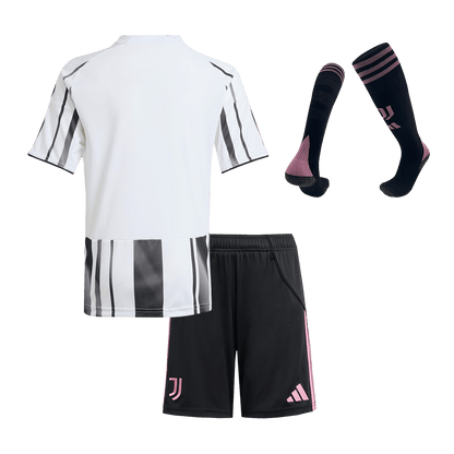 Juventus dětská domácí kompletní sada 2025/26