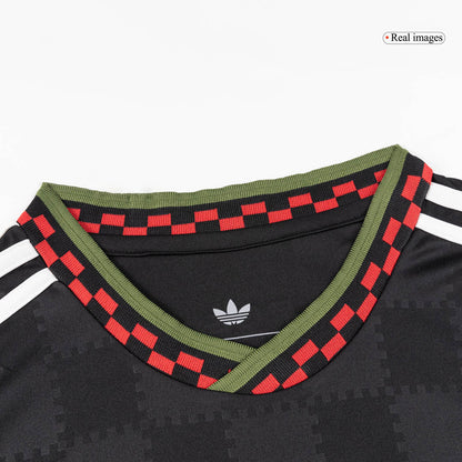 Bayern Mnichov třetí fotbalový dres 2025/26