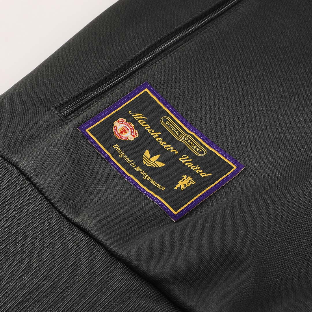 Manchester United tréninková bunda 2025/26 černá