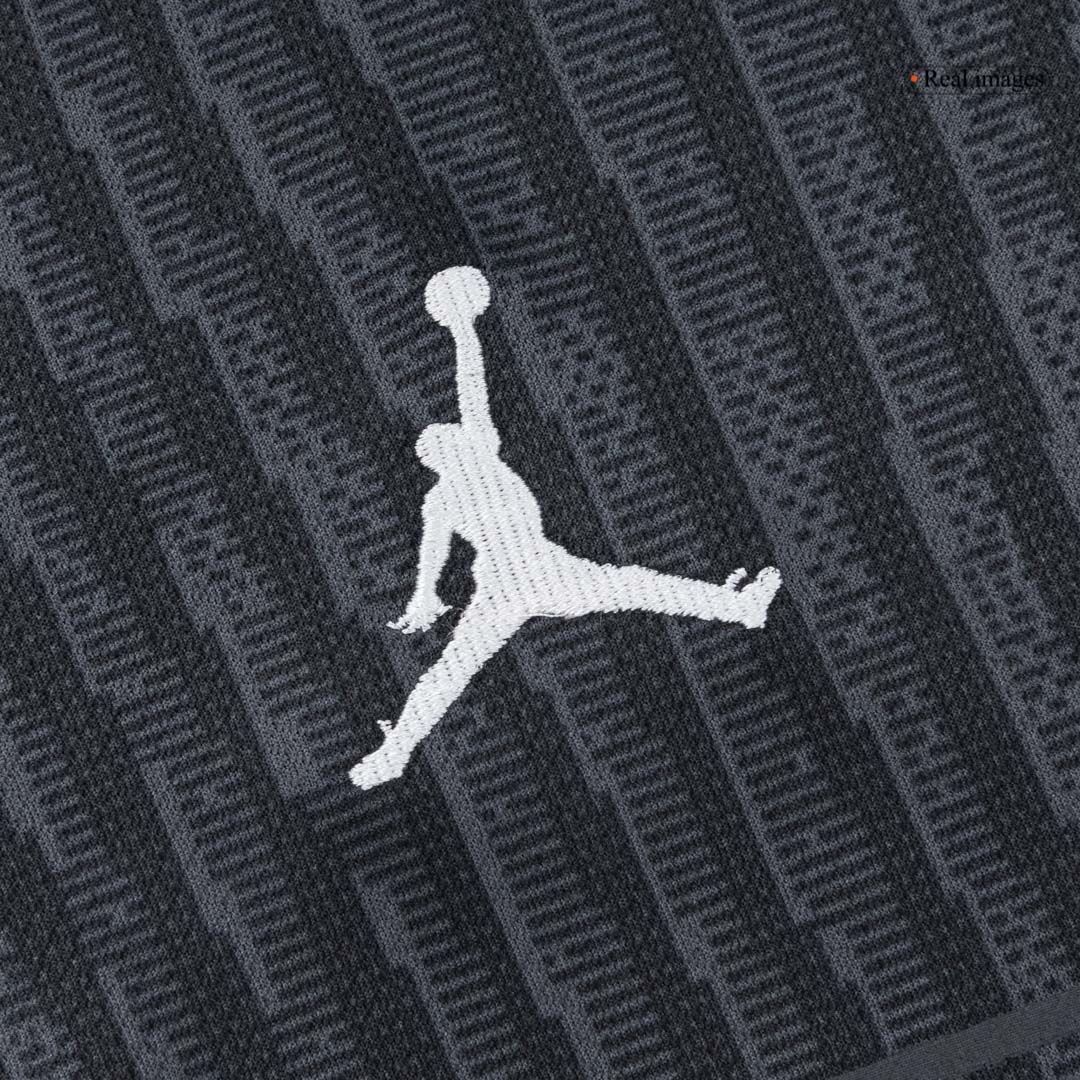 PSG čtvrtá sada dresu 2025/26