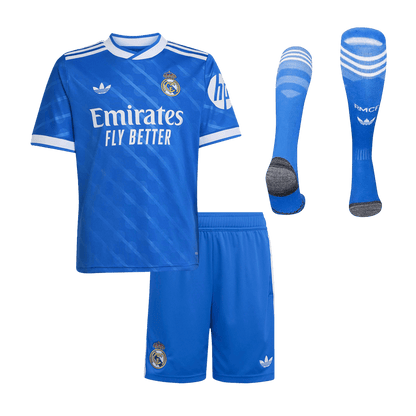 Real Madrid dětská třetí kompletní sada 2025/26