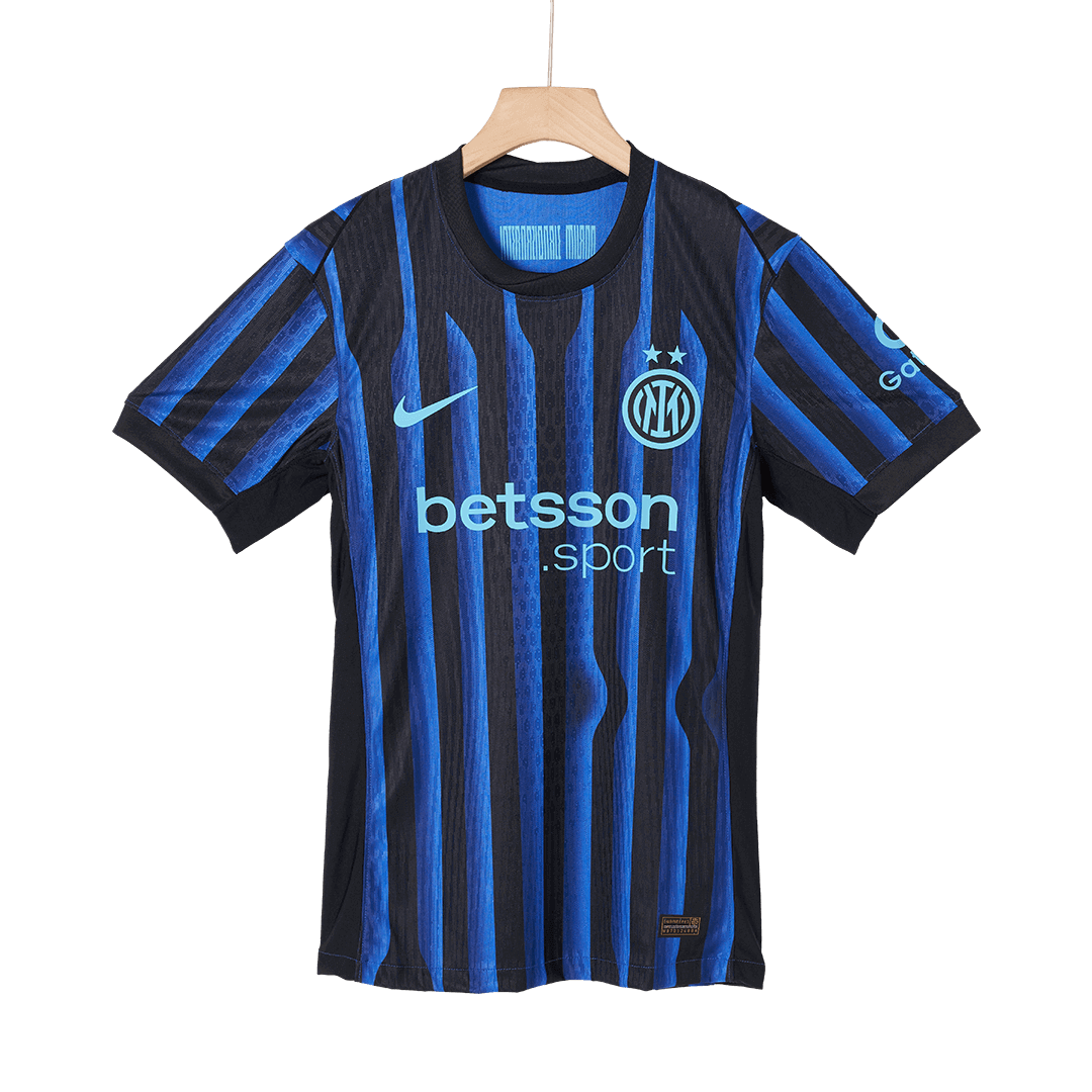 Inter Milán domácí dres 2025/26 hráčská verze PAVARD #28